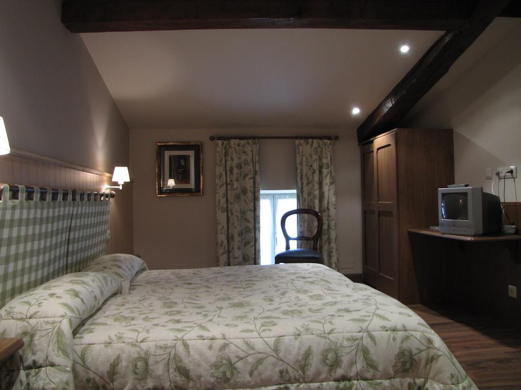 Hostal Beti-Jai Аойс Экстерьер фото